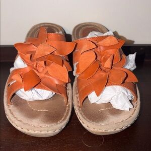 CLARKS ARTISAN AMAYA LILLY ORANGE LEATHER SANDAL - 9M